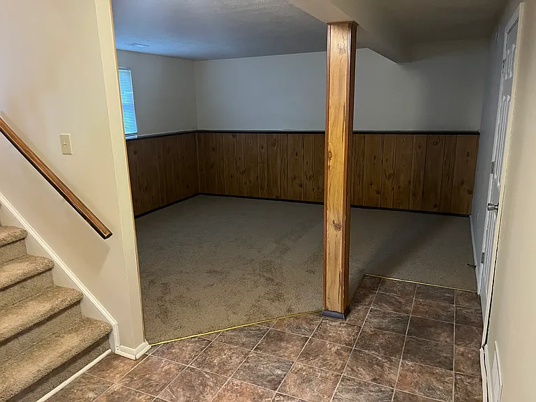 8734 Crestpointe Dr — Photo 23