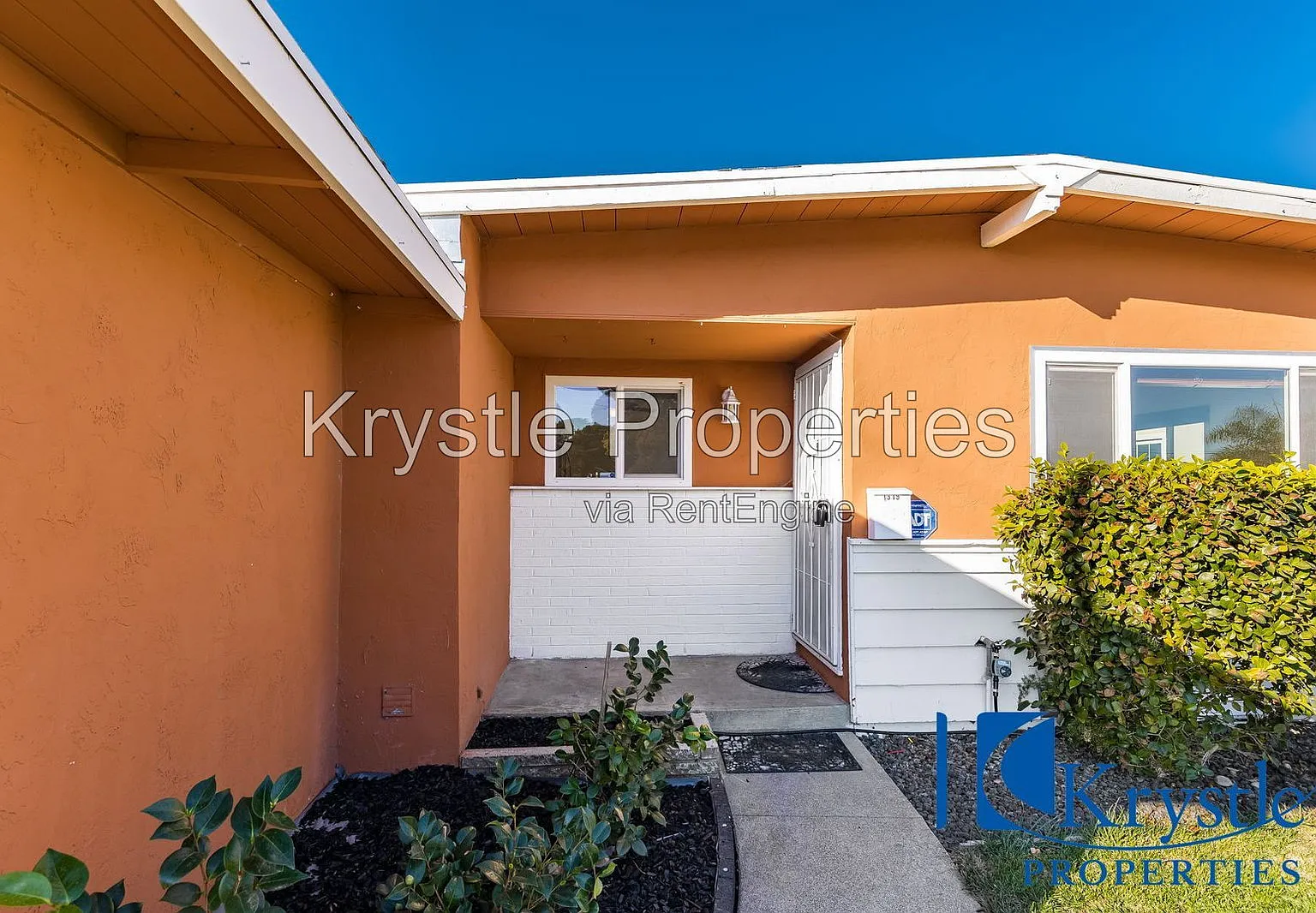 3 bed, 2.0 bath, 1287 sqft, $2,650 — Photo 3