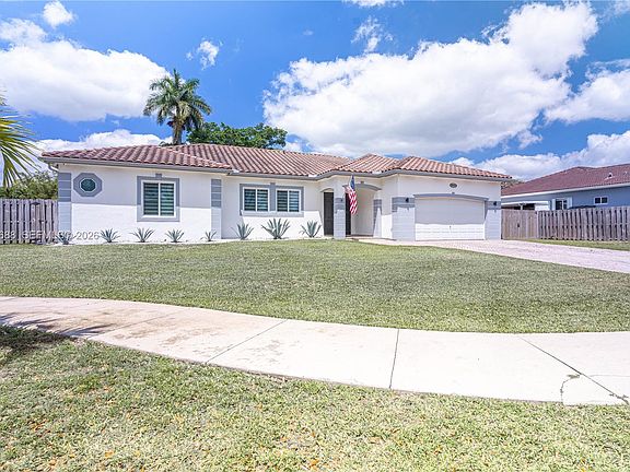 3rd image of 26602 SW 149th Ct