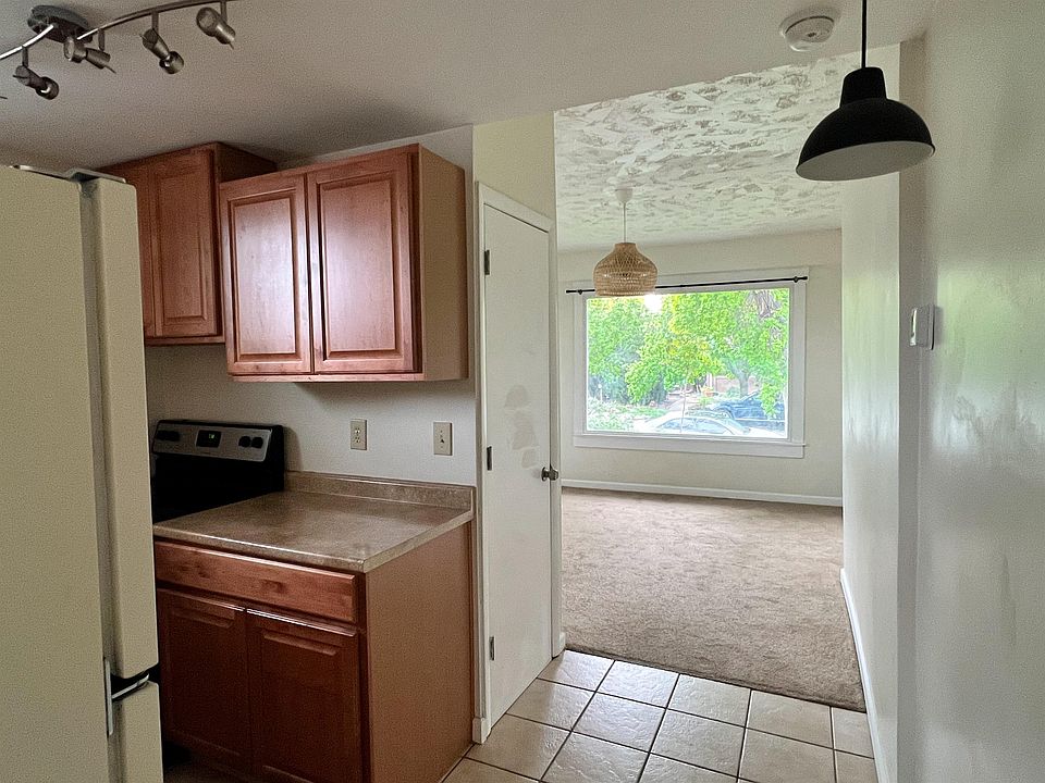 1st image of 867 E Browning Ave #2