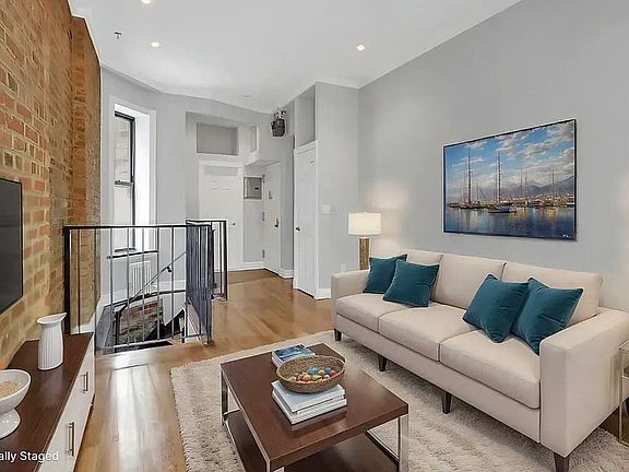 2nd image of 248 Mott St #2