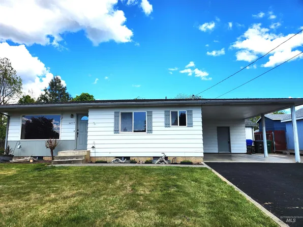 3215 8th St, Lewiston, ID 83501