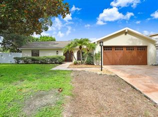 6613 Twelve Oaks Blvd, Tampa, FL 33634