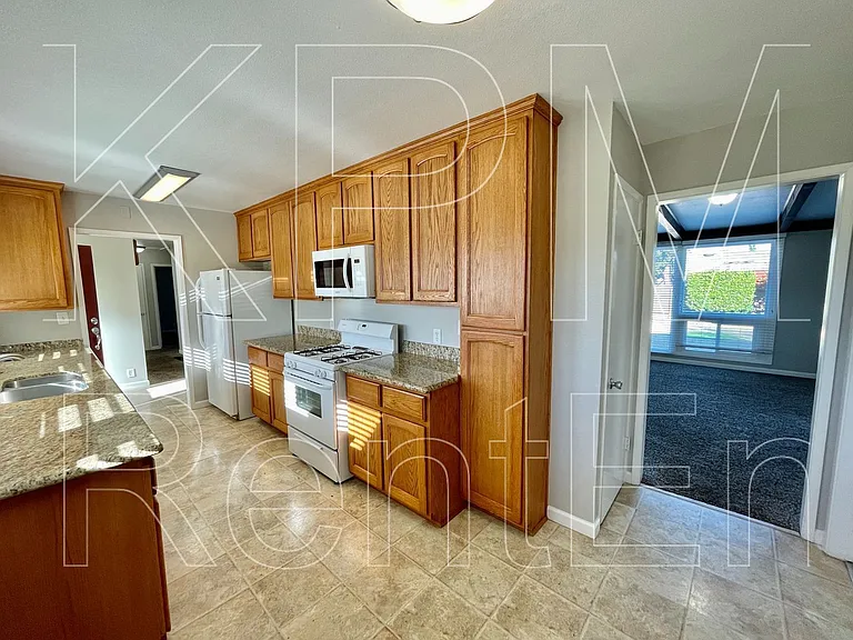 1117 Brookside Rd — Photo 8