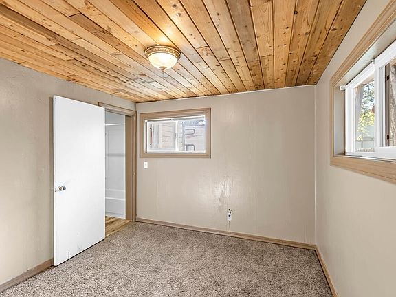 5th image of 506 W Clark St