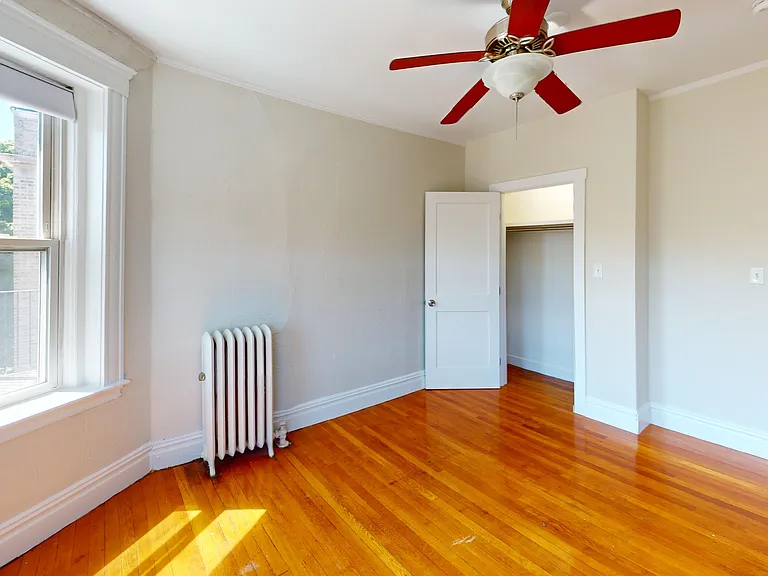 57 Strathmore Rd #6 — Photo 7