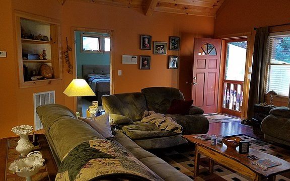 5th image of 244 Lakeview Dr