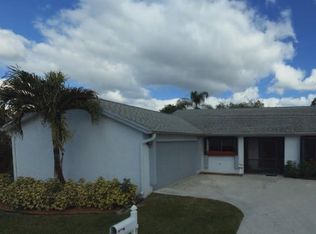 21588 Yellowstone Park Dr, Boca Raton, FL 33428