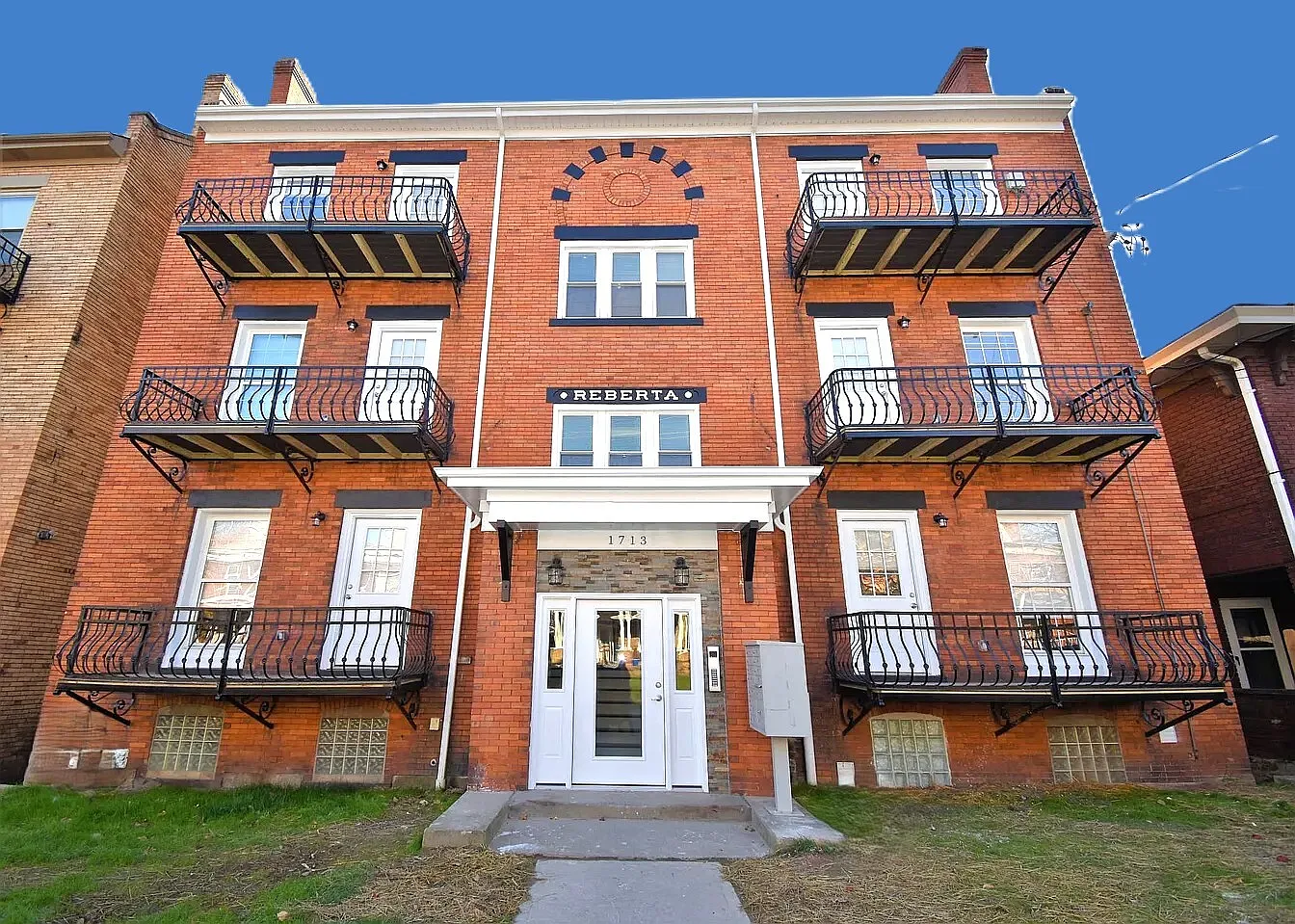 1709 Termon Ave photo 1