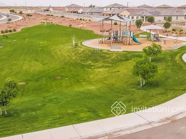 25357 W Chipman Rd — Photo 20