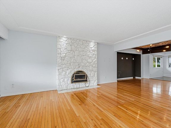 3rd image of 4009 Union St