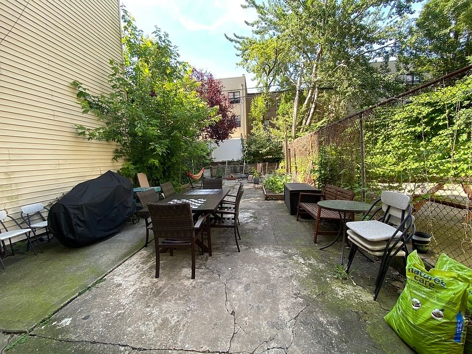 1st image of 293 Pulaski St #1A