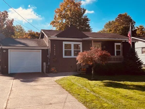 41649 Hazelwood St, Elyria, OH 44035