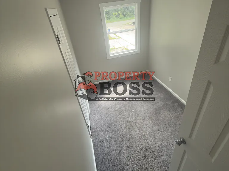 3985 Grant St — Photo 7