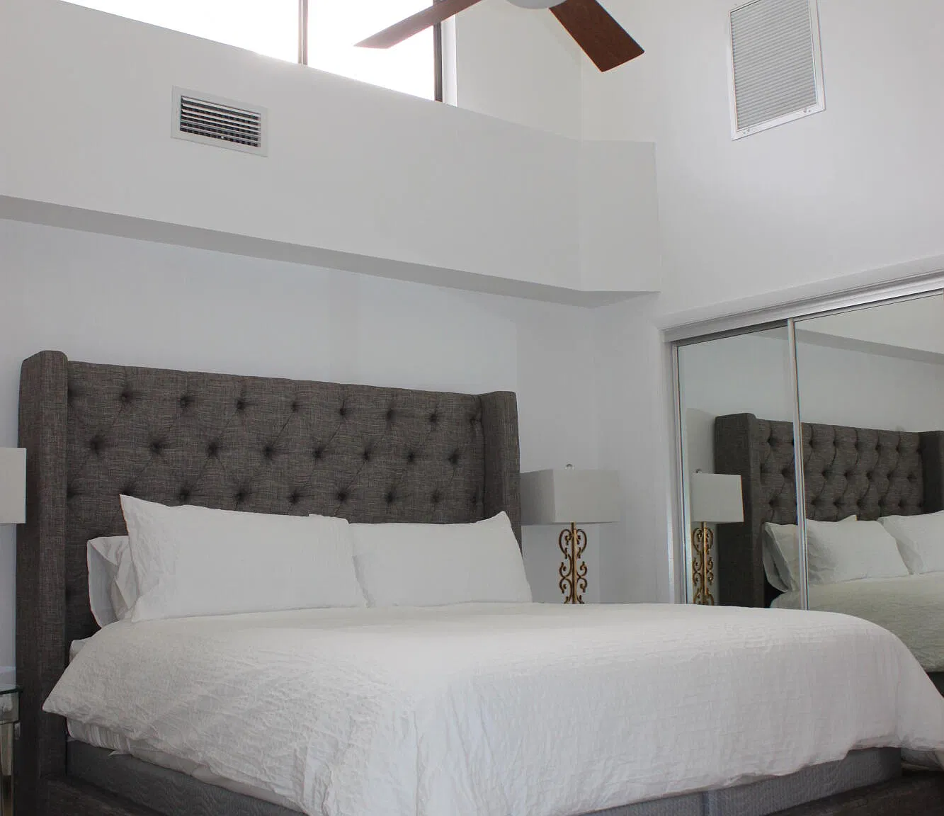 2 bed, 2.0 bath, 1160 sqft, $6,500 — Photo 3