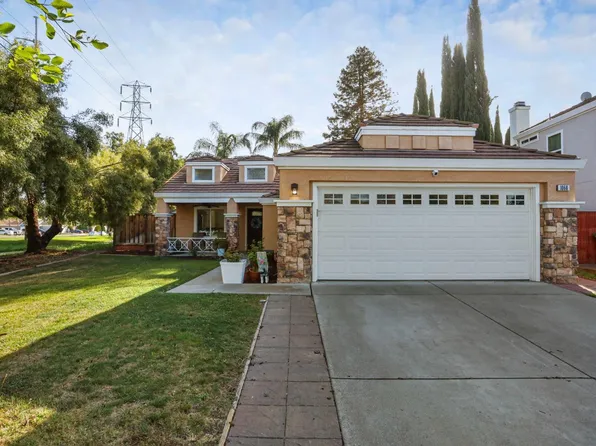 1060 Rainier Ct, Tracy, CA 95376