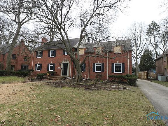 2nd image of 2653 Barrington Dr