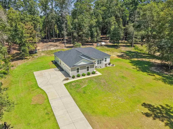 1600 Beaver Creek Dr, Havana, FL 32333