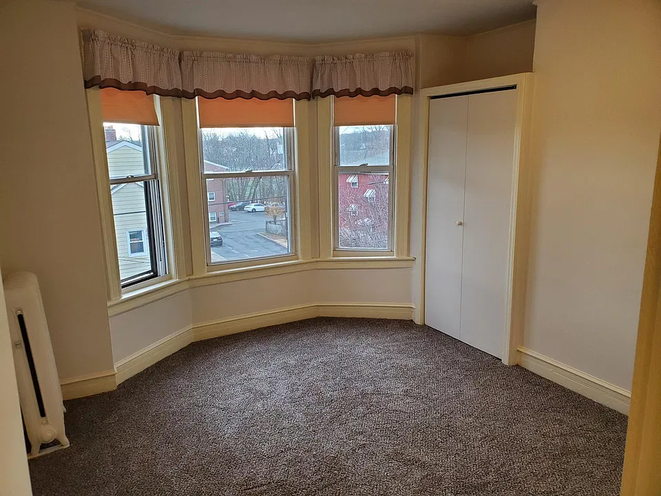 66 James St #3