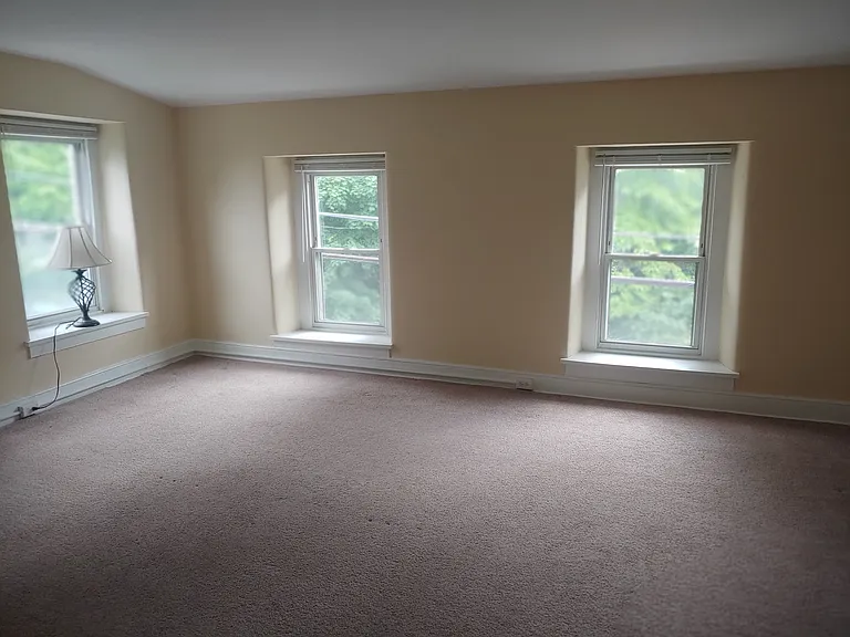 11 Jefferson St #2 — Photo 4