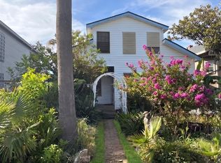 910 Avenue L, Galveston, TX 77550