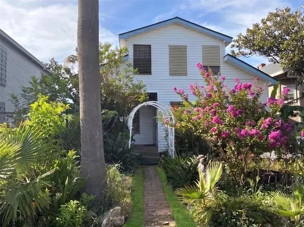 910 Avenue L, Galveston, TX 77550