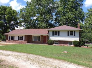 22005 Reporter Rd, Waynesville, MO 65583