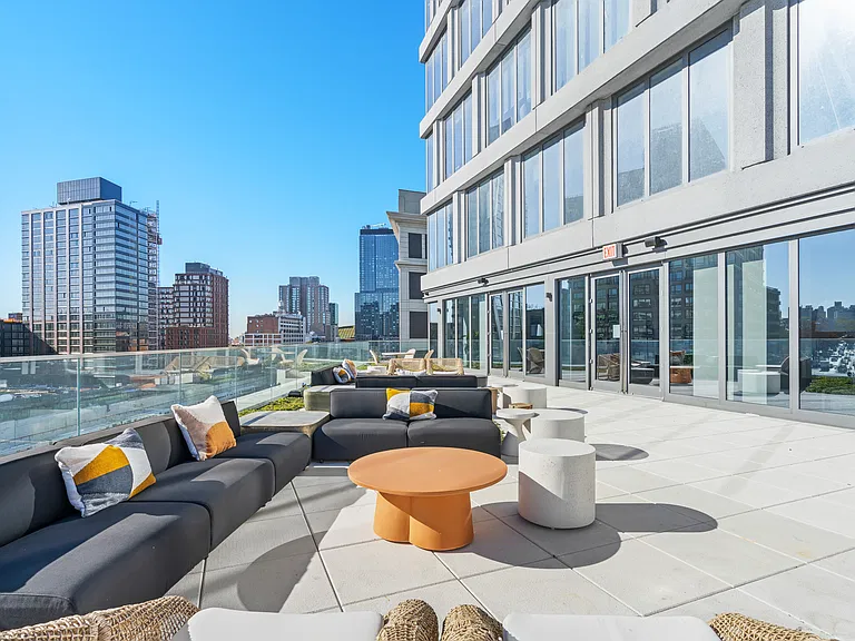 545 Vanderbilt Ave #25A — Photo 19