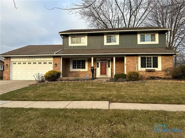 606 Lawson St, Oregon, OH 43616