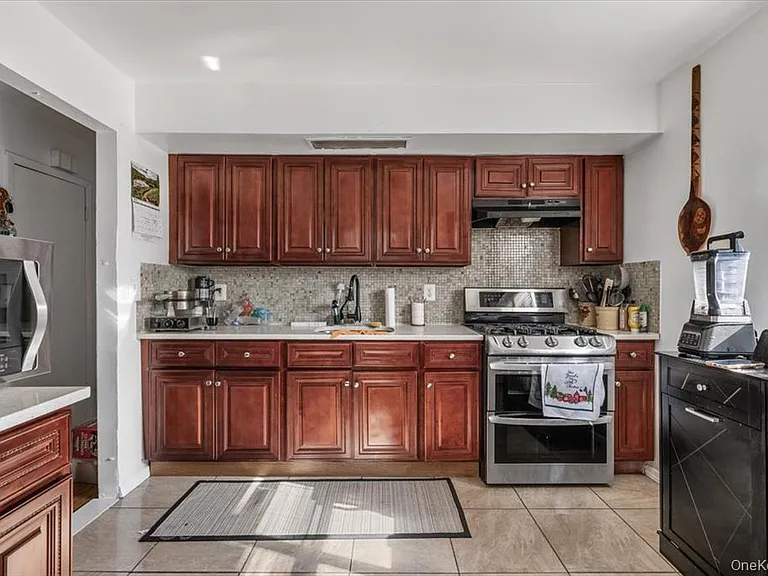 22 Hudson Pl — Photo 21