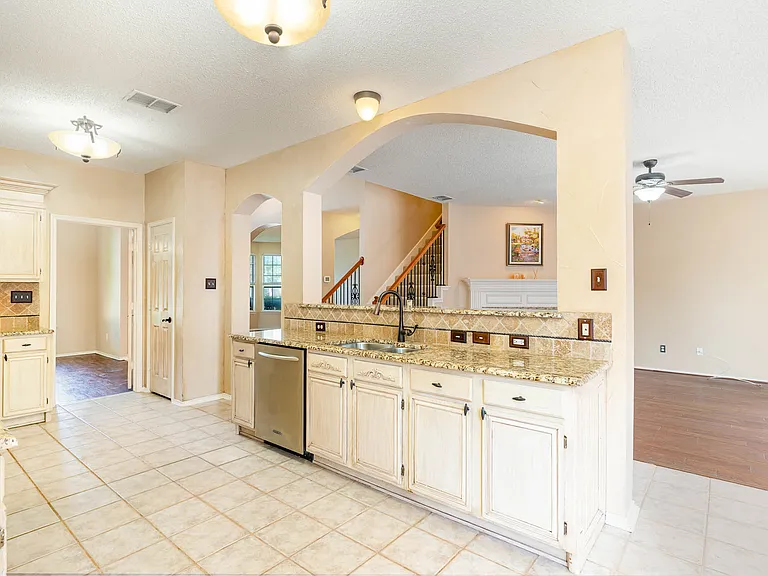 3108 Palmtree Dr — Photo 13