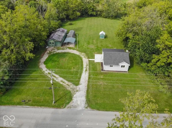 1215 N 450 W, Shelbyville, IN 46176