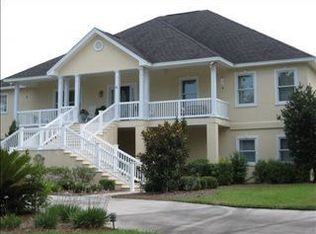 136 Riverwalk Dr, Brunswick, GA 31523