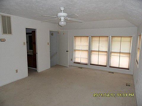 4th image of 2100 Baltimore Dr