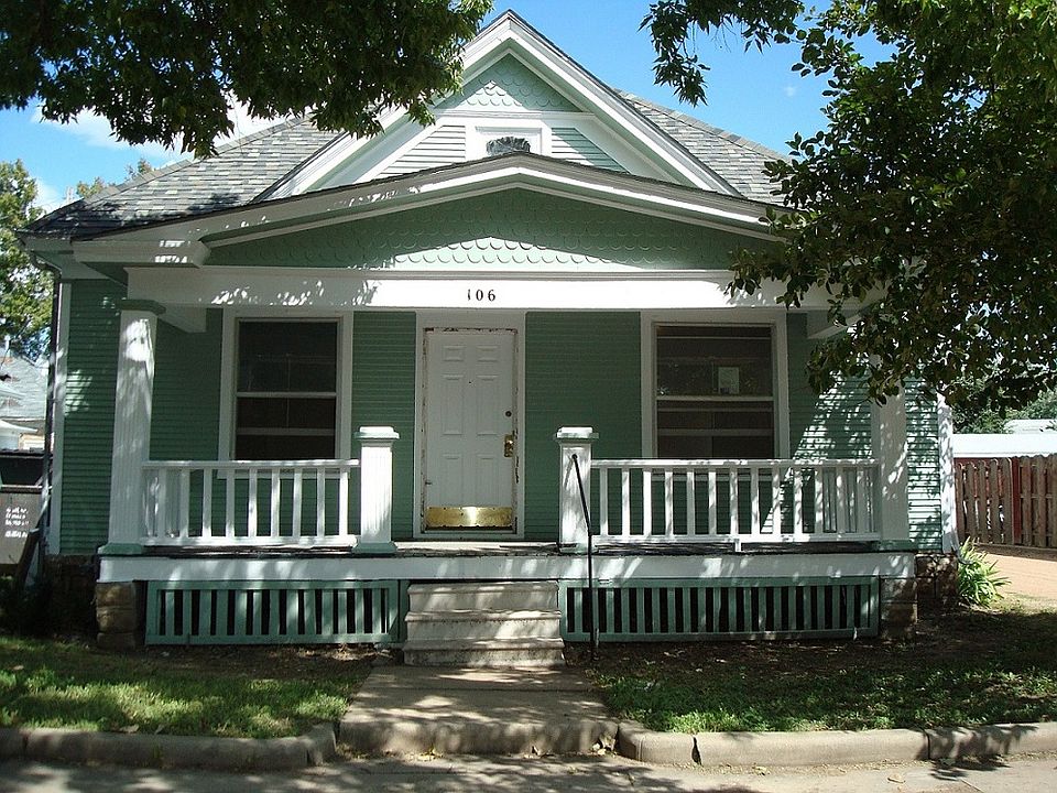 1st image of 106 N Phillips Ave