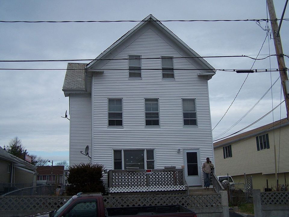 1st image of 46 Emerson Ave