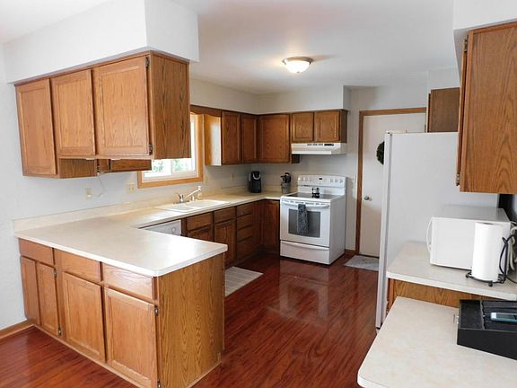 2nd image of 1403 Erin Ln