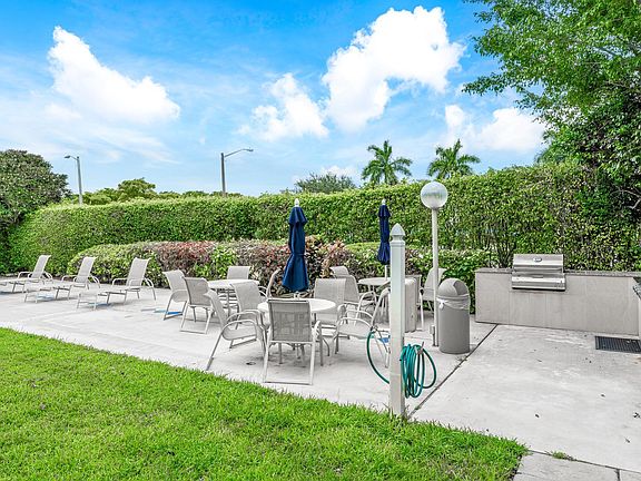 3rd image of 4020 W Palm Aire Drive #209