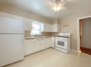 2940 N 73rd St, Milwaukee, WI 53210