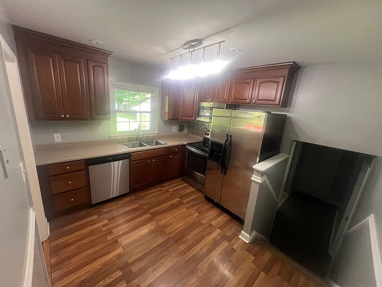 1109 Milltown Rd — Photo 3
