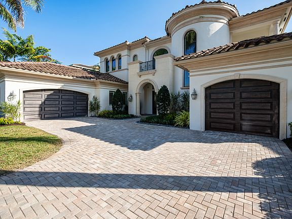 3rd image of 17567 Cadena Drive