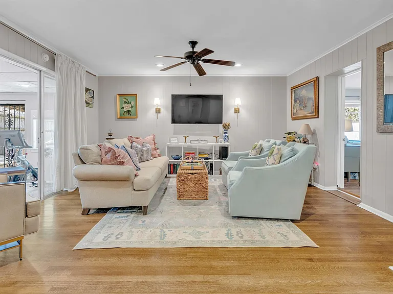 1383 S White Station Rd — Photo 12