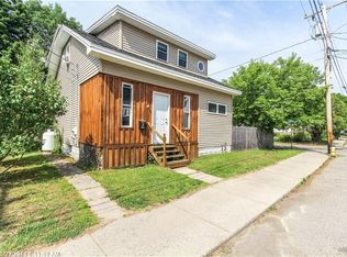 8 Grove St, Sanford, ME 04073