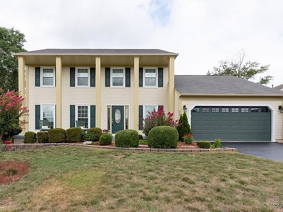 2nd image of 4405 Grayson Ln