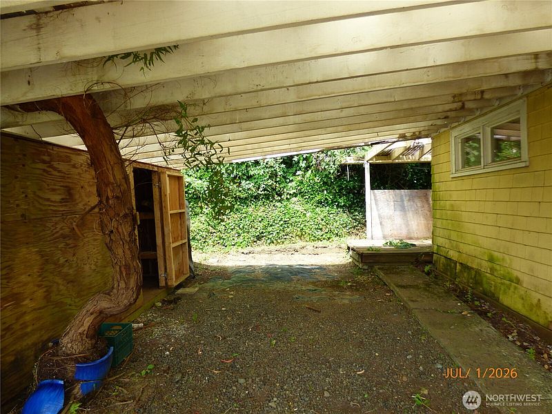 2nd image of 2218 W 5th Street