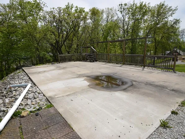 30015 Sunflower Dr, Unionville, MO 63565