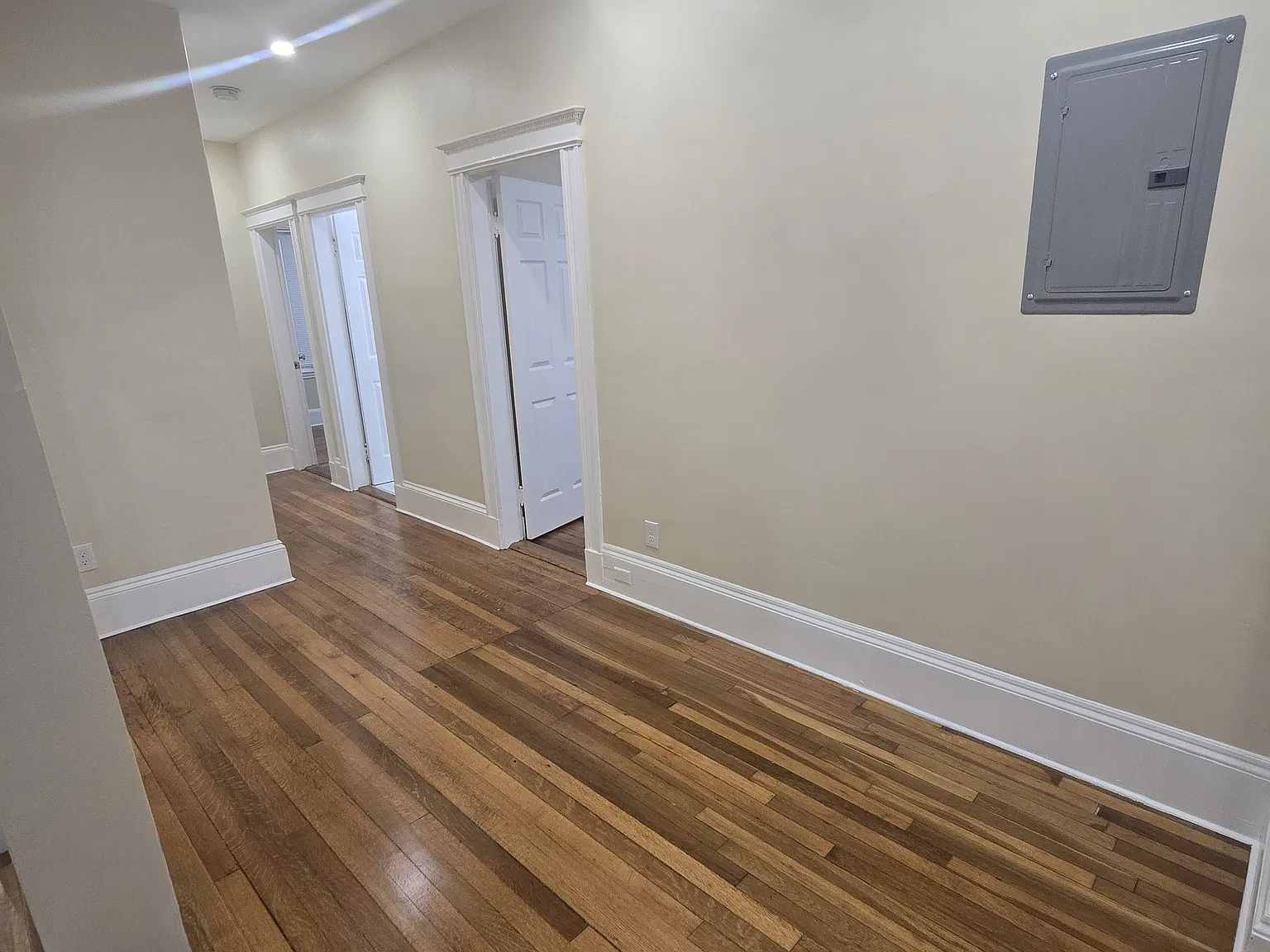 3 bed, 1500 sqft, $3,300 — Photo 1