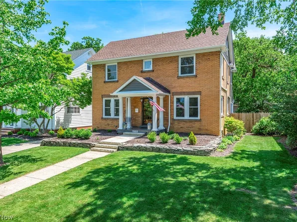 1503 Waterbury Rd, Lakewood, OH 44107
