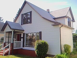 1st image of 905 E Morton St