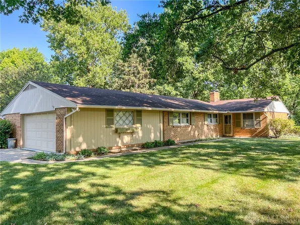 6213 Donnybrook Dr, Dayton, OH 45459